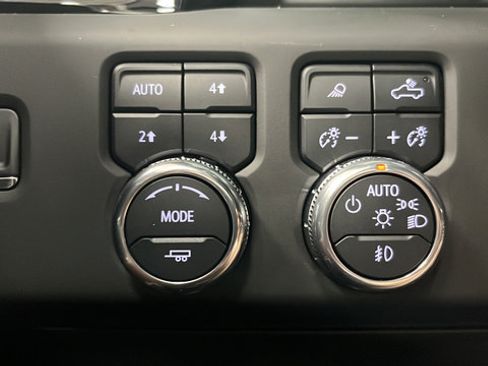 Used 2025 GMC Sierra 1500 Denali Ultimate AWD/4WD image 34