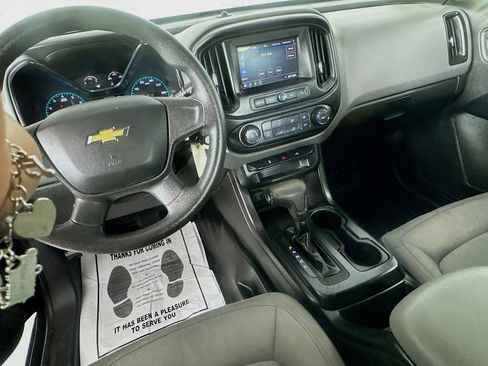 Used 2020 Chevrolet Colorado W/T image 24