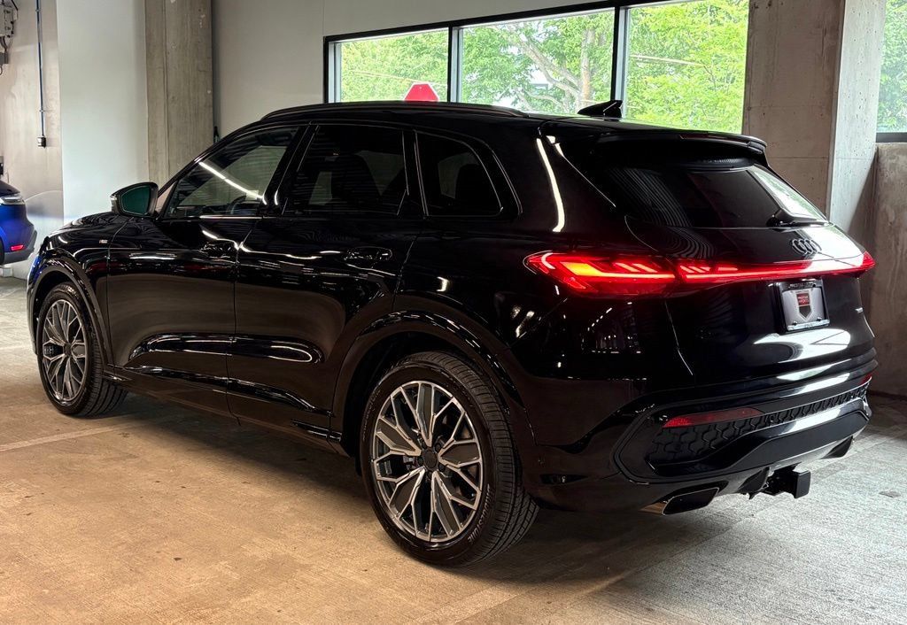New 2026 Audi Q5 Prestige AWD/4WD image 3