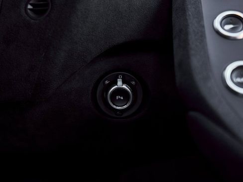 Used 2024 McLaren 750S image 59