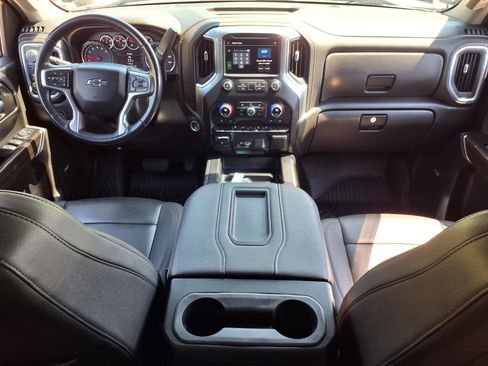 Used 2022 Chevrolet Silverado 1500 LT Trail Boss w/ Convenience Package II image 11