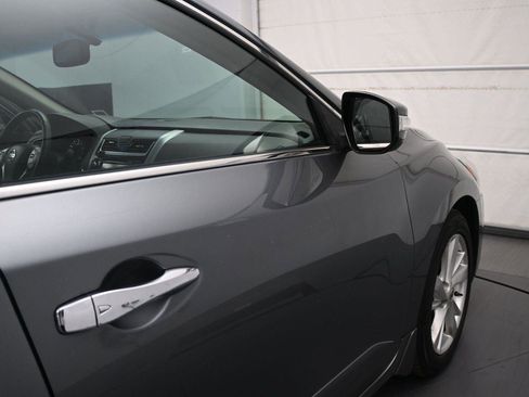 Used 2015 Nissan Altima 2.5 SL w/ Technology Package FWD image 16