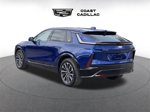 Used 2025 Cadillac Lyriq Sport image 8