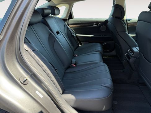 Used 2024 Genesis G80 image 18