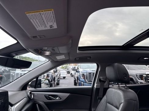 Used 2023 Chevrolet Blazer LT w/ Sound & Technology Package image 22