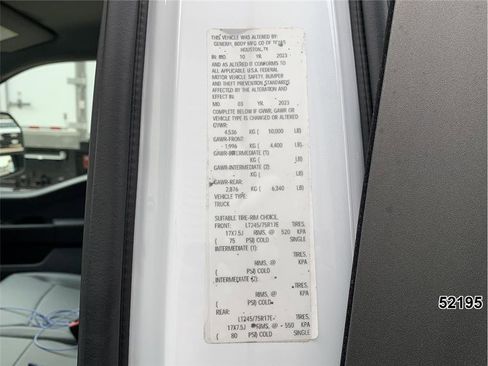 Used 2023 Ford F250 XL image 25