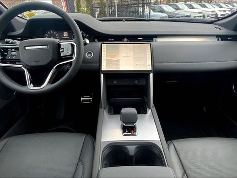 New 2026 Land Rover Discovery Sport Landmark image 5