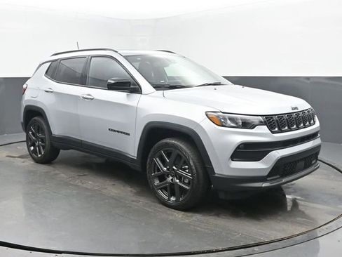 New 2026 Jeep Compass Latitude w/ Sun and Sound Group AWD/4WD image 7