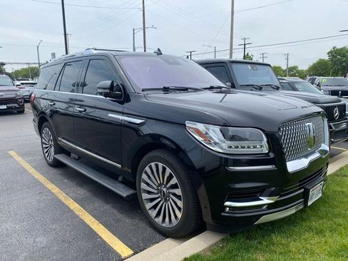 Used 2019 Lincoln Navigator Reserve w/ Cargo Package AWD/4WD image 3