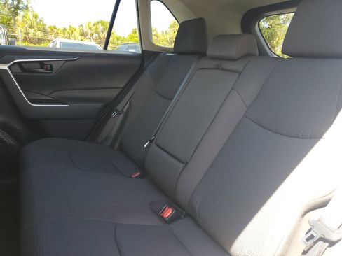 Certified 2024 Toyota RAV4 LE AWD/4WD image 10