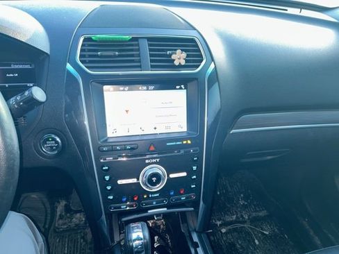 Used 2017 Ford Explorer Limited w/ Equipment Group 301A image 17