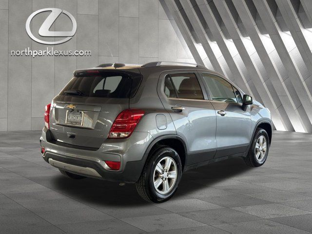 Used 2020 Chevrolet Trax LT w/ LT Convenience Package AWD/4WD image 6