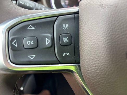 Used 2025 RAM 3500 Laramie AWD/4WD image 14