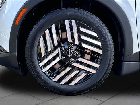 New 2026 Nissan Leaf SV+ w/ Floor Mat Package (SV+) FWD image 11
