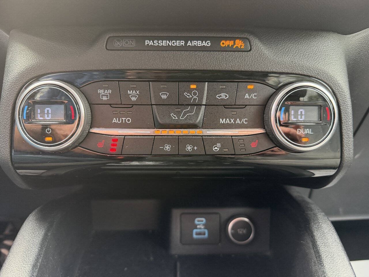 Used 2021 Ford Escape SE w/ Convenience Package FWD image 12