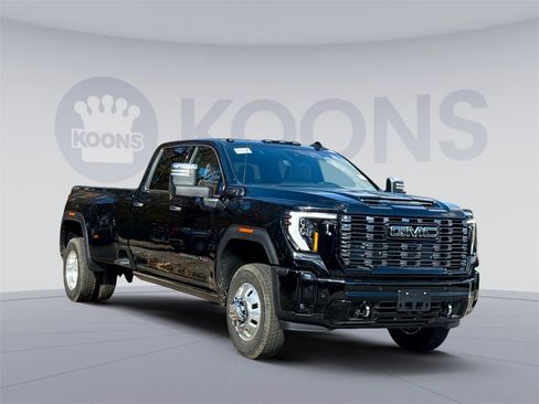 New 2026 GMC Sierra 3500 Denali Ultimate image 10