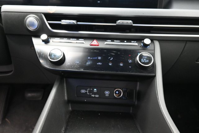 Used 2024 Hyundai Sonata SEL FWD image 24