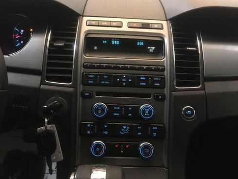 Used 2012 Ford Taurus SEL FWD image 14