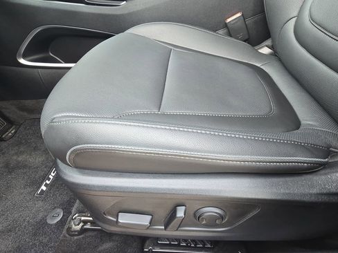 Used 2024 Hyundai Tucson Limited image 28