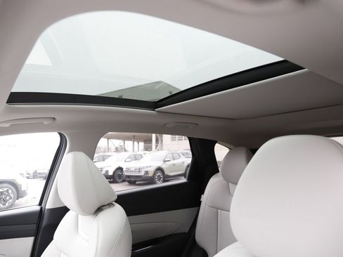 New 2026 Hyundai Tucson Limited image 17