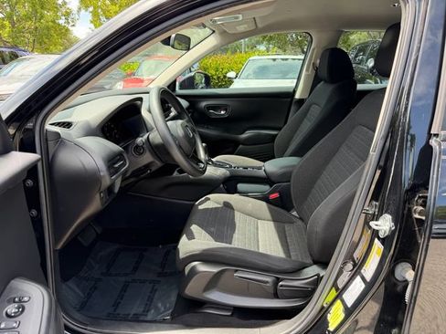Used 2024 Honda HR-V LX image 12