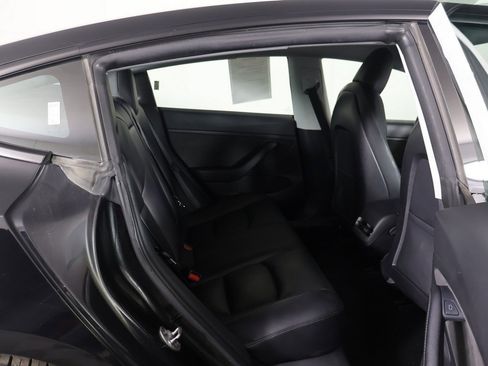 Used 2021 Tesla Model 3 Performance image 33