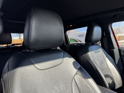 Used 2022 Jeep Compass Limited w/ (RED) Package image 21