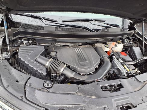 Used 2024 Chevrolet Traverse LT FWD image 29