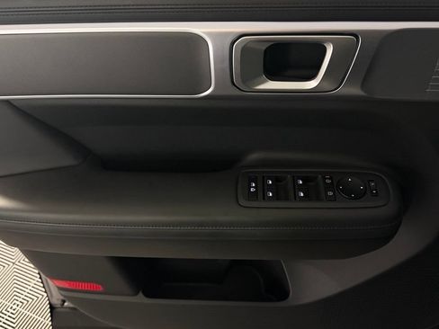 Used 2025 Hyundai Santa Fe SEL FWD image 22