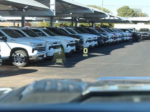 Used 2025 Chevrolet Silverado 2500 High Country w/ Technology Package image 30