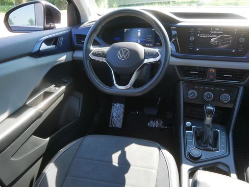 Used 2022 Volkswagen Taos SE AWD/4WD image 9