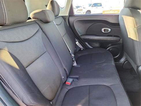 Used 2018 Kia Soul Base w/ Convenience Package image 21