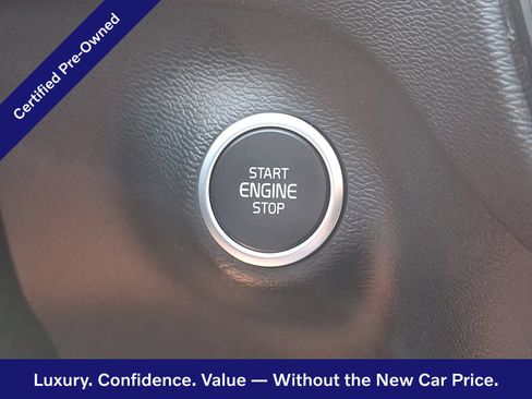 Certified 2023 Volvo XC40 B5 Plus w/ Climate Package AWD/4WD image 24