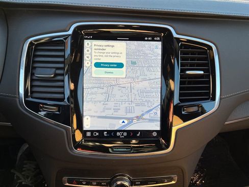 Used 2025 Volvo XC90 T8 Ultra w/ Protection Package Premier image 28