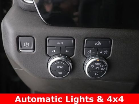 Used 2025 GMC Sierra 1500 Elevation w/ Preferred Package image 19