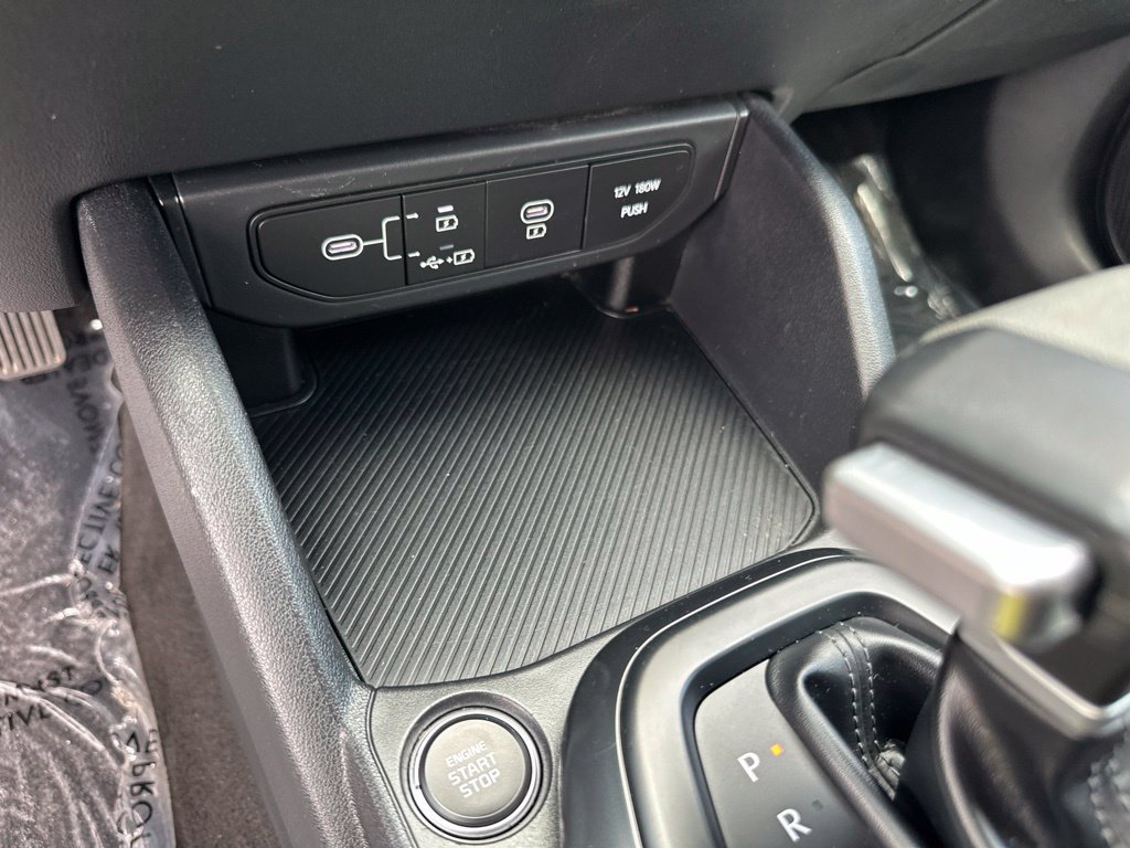 Used 2025 Kia K4 FWD image 21