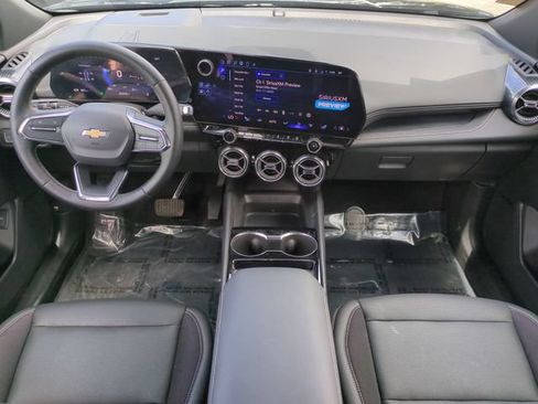 Used 2024 Chevrolet Blazer EV LT AWD/4WD image 17