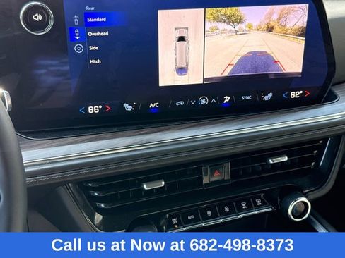 Used 2025 Chevrolet Suburban Z71 image 25