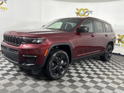 New 2025 Jeep Grand Cherokee L Limited w/ Black Appearance Package image 4