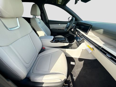 New 2026 Hyundai Tucson Limited FWD image 23