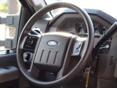 Used 2016 Ford F250 XLT w/ XLT Value Package AWD/4WD image 12