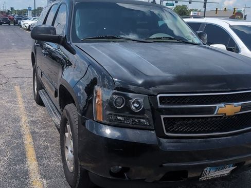 Used 2014 Chevrolet Tahoe LT w/ Luxury Package RWD image 7