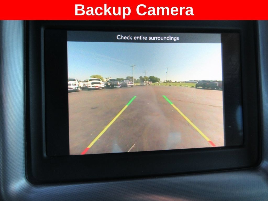 Used 2020 Dodge Challenger SXT RWD image 15