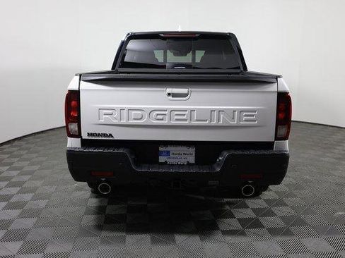 New 2026 Honda Ridgeline Black Edition image 5