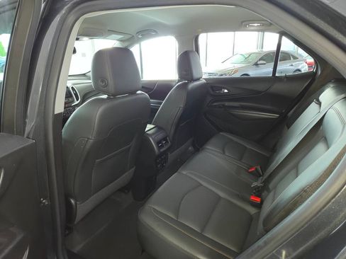 Used 2018 Chevrolet Equinox Premier FWD image 21