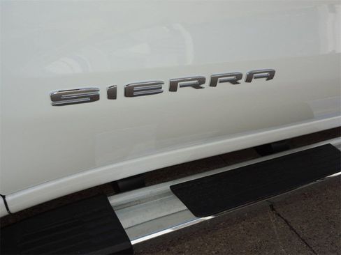 New 2026 GMC Sierra 1500 SLT image 14