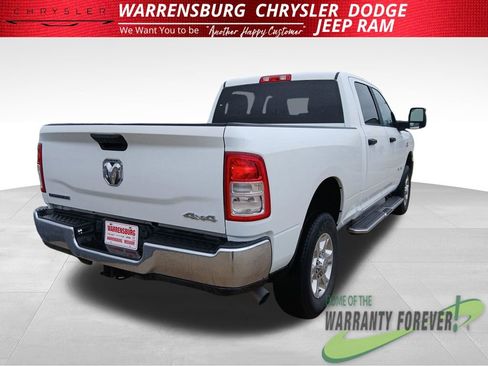 Used 2024 RAM 2500 Big Horn AWD/4WD image 3