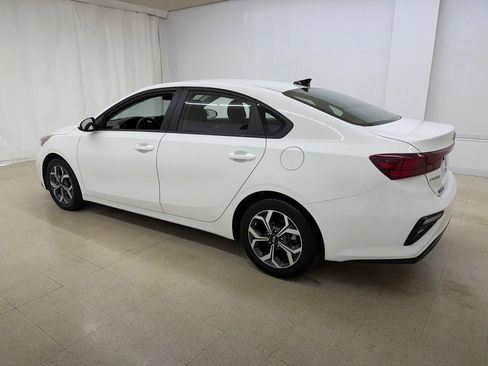 Used 2021 Kia Forte LXS FWD image 3