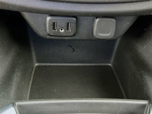 Used 2020 Chevrolet Traverse LT FWD image 20