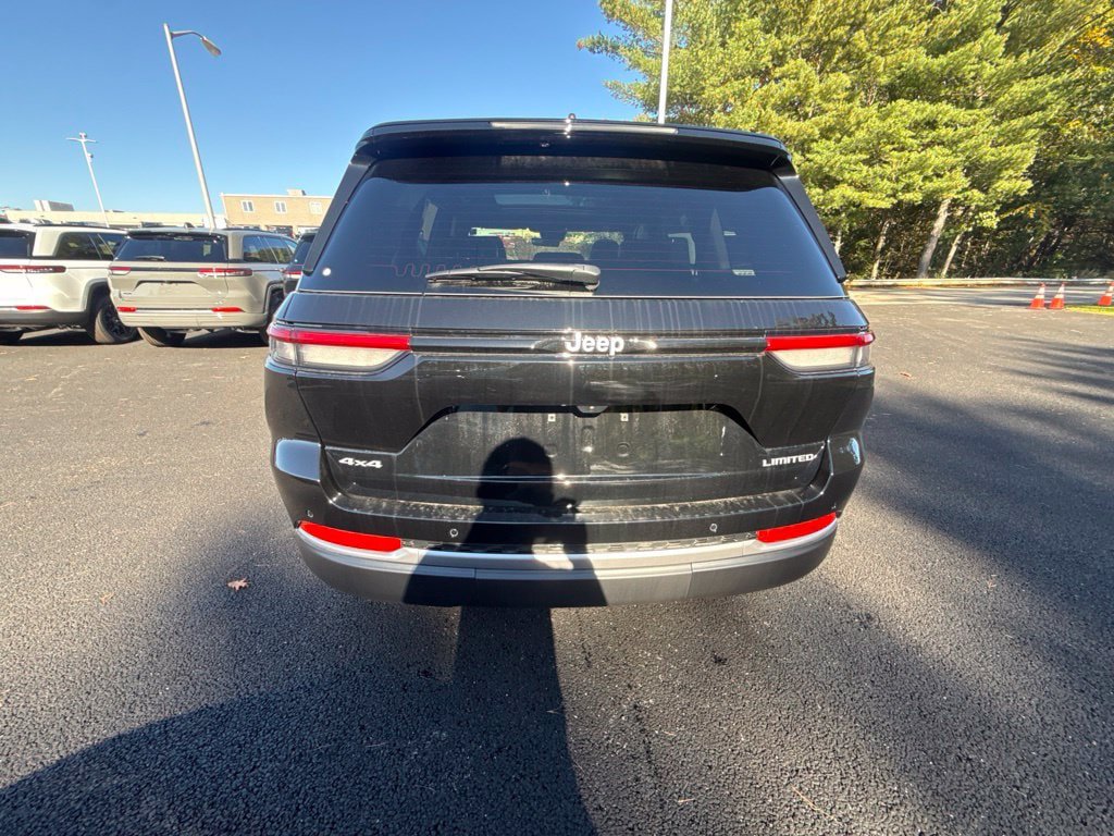 New 2027 Jeep Grand Cherokee Limited AWD/4WD image 4